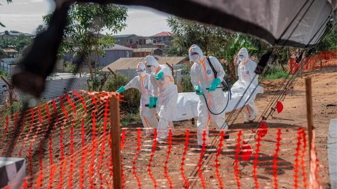 Ebola yeniden kontrolden çıktı! Vaka sayısı 8 bini aştı